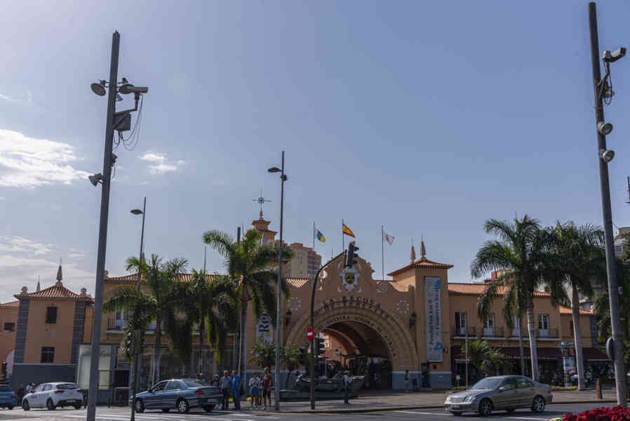 Tenerife 049 - Santa Cruz de Tenerife - mercado de Nuestra Señora de África.jpg